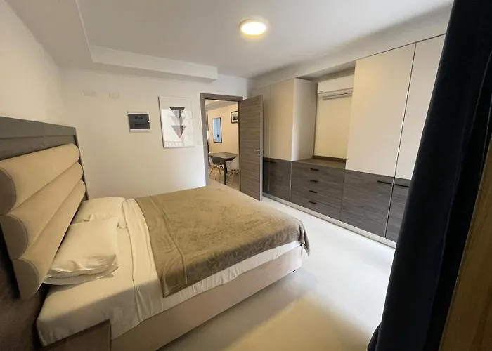 Apartment Valletta View By St *