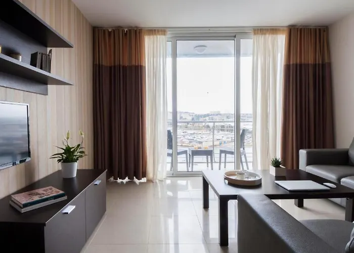 Valletta View By St * Gzira